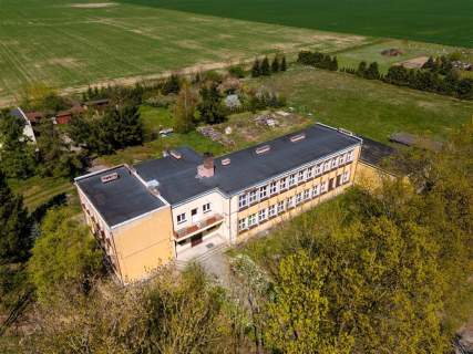 Była szkoła w Wielisławicach