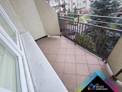 3 pokoje z garderobą i dużym balkonem