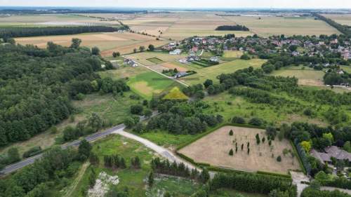 Działka pod hotel, restauracje, warsztat, usługi