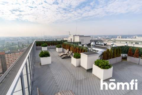 Atrakcyjny apartament na 10 piętrze, blisko morza