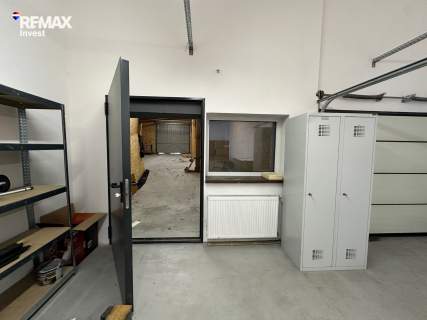 Hala magazynowa z biurem 216 m Bielsko-Biała