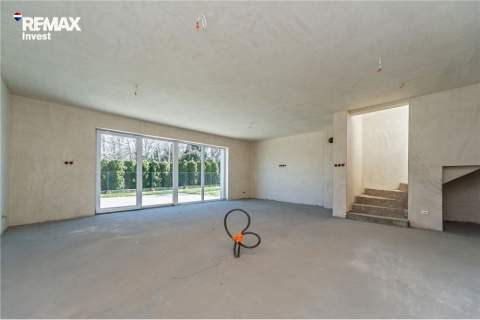 Połowa bliźniaka 140m2 z dużą działką