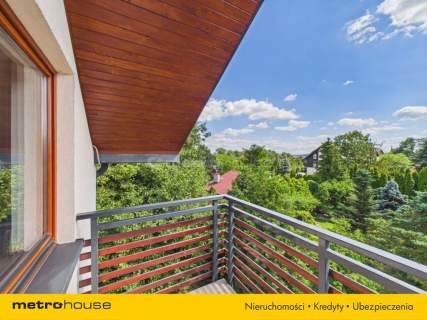 Apartament 2 garaże i komórka