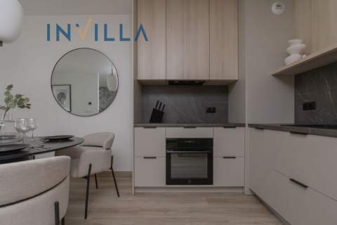 Wakacyjny 2 poziomowy apartament z basenem