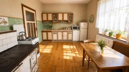 Dom wolnostojacy z dużą działką na sprzedaż - Tarnowiec, gm....