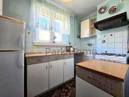 2 pokoje na II piętrze z balkonem