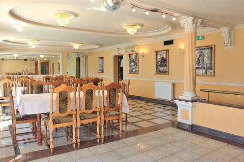 Budynek hotelowo-restauracyjny