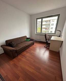 Komfortowe 2 pokoje z dużą loggią, komórka, garaż