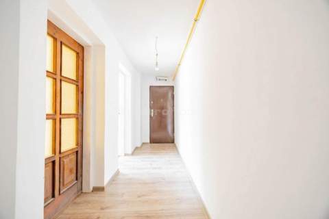 Nowe wnętrze, klimat kamienicy 1 piętro Centrum