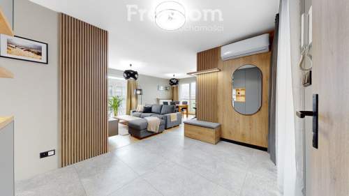 Czteropokojowy apartament z tarasem - Centrum