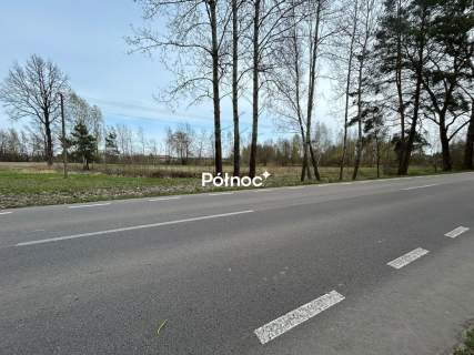 Działka ze stawem 2412 m Aleksandrów