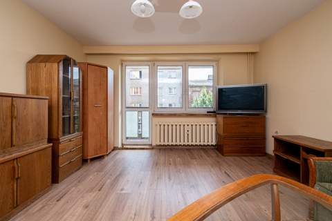 Mieszkanie z dużym balkonem na 1 piętrze 