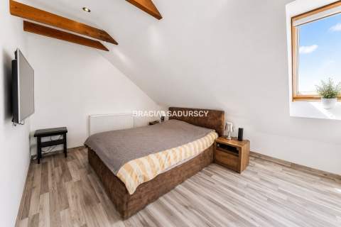 Niepołomice dwupoziomowe mieszkanie z ogród 150m2