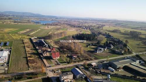 Działka / jednorodzinna - bliźniacza / 60 ar