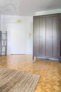 2 pokoje, 2 piętro, duży balkon, do remontu
