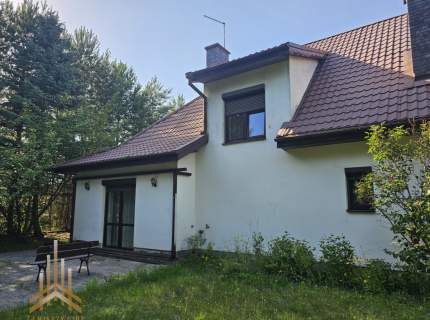Dom wolnostojący w atrakcyjnej lokalizacji