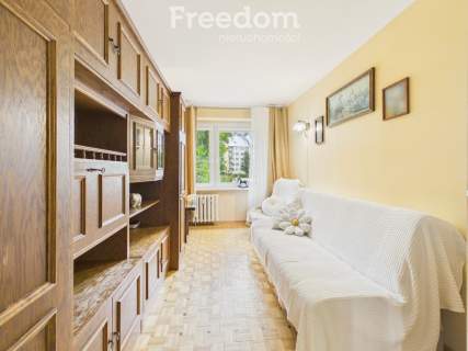 Rodzinne mieszkanie, parter, 4 pokoje, balkon