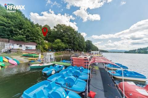 Działka w górach nad jeziorem