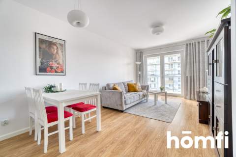 Atrakcyjny apartament na 10 piętrze, blisko morza