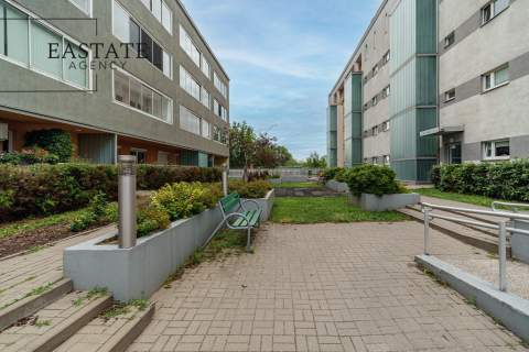 Garaż w cenie dwustronne Metro 500m loggia