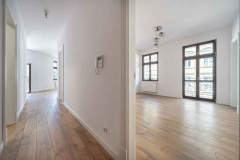 Apartament w Żelazku , dwa balkony, m.postojowe