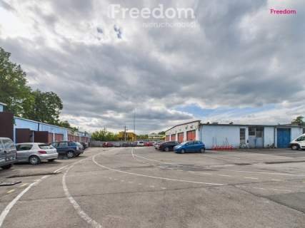 Na wynajem hala magazynowa 740m2 - PIONKI
