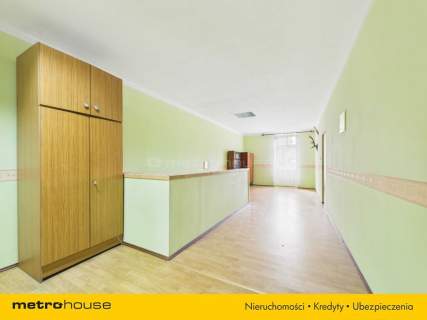 Przypałacowy folwark w Zagrodnie na 1,5 ha gruntu