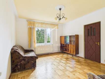 DOM 110M2- KROSNO-UL WIEJSKA- DZIAŁKA 8.20 AR