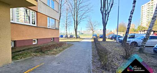 3 pokojowe mieszkanie z dużym balkonem.