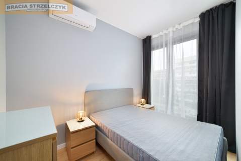 2 pokojowy apartament przy Al. Solidarności