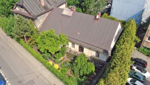 Kamienica inwestycyjna parking 8 aut - centrum