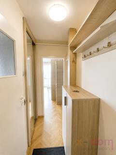 Kawalerka 26,5 m z osobną kuchnią i balkonem KSM