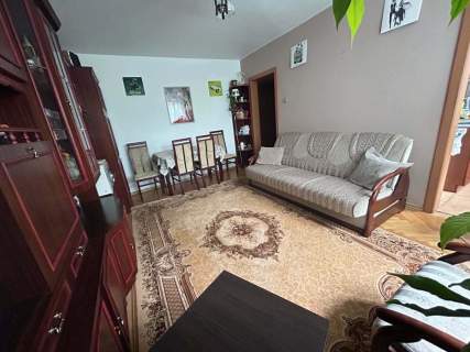 Sprzedam 2 pokoje z kuchnią, IIp, balkon, piwnica
