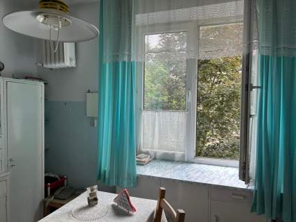 Sprzedam mieszkanie 3-pokojowe z balkonem 63 m
