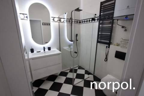 Nowoczesne mieszkanie z osobną sypialnią. Modernly furnished...