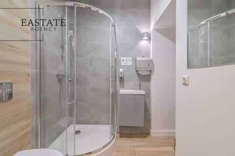 Gabinet medyczny z łazienką 13,8 m , Świętojańska
