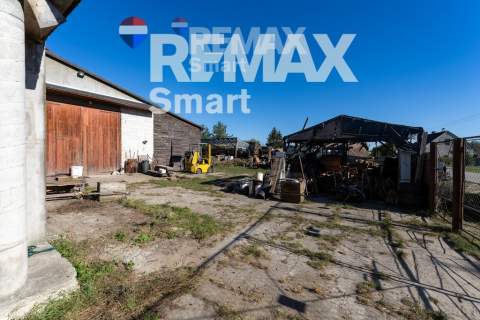 Na sprzedaż Stolarnia z budynkiem mieszkalnym.