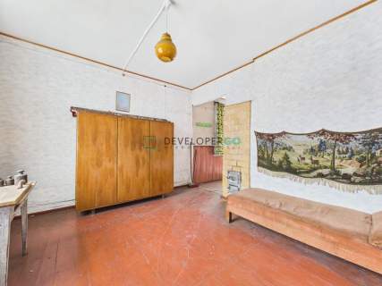 Drewniany dom do remontu, działka 951 m2