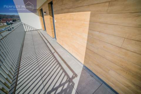 Apartament 4 pokojowy pod klucz , na zamkniętym osiedlu.