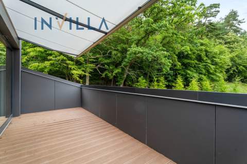 Apartament z widokiem na las