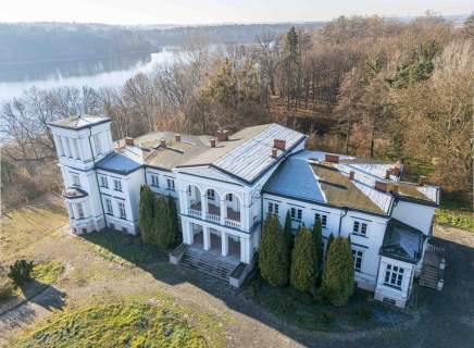 PAŁAC NAD JEZIOREM 4 HA GOTOWY DO ARANŻACJI