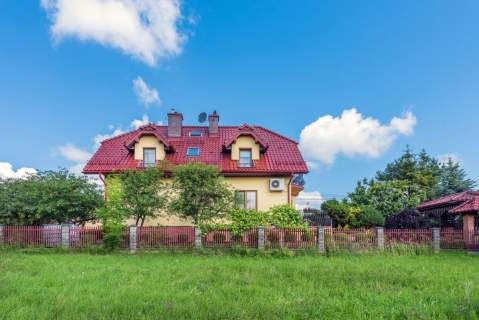 Dom z klimatem i pięknym ogrodem Widokowa działka