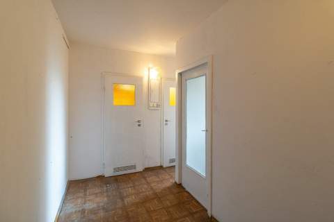 2 pokoje z balkonem na Bałutach   pod remont