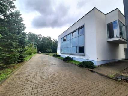 BIURO, MAGAZYN, MIEJSCA PARKINGOWE BIELANY