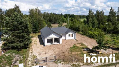 Nowoczesny dom parterowy - w stanie surowym