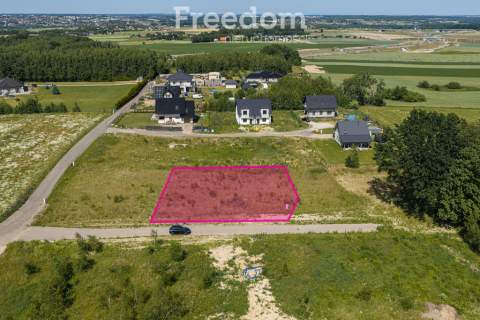 PNB Działka z projektem Przyjaźń 700m2