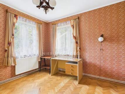 DOM 110M2- KROSNO-UL WIEJSKA- DZIAŁKA 8.20 AR