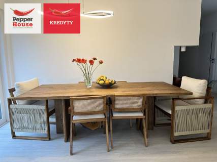 Nowoczesny dom z basenem i spa
