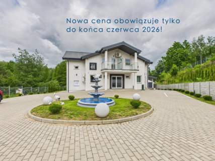 Obiekt hotelowy nad jeziorem na Mazurach.