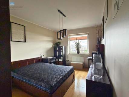2 pokoje 47 m , balkon, miejsce postojowe